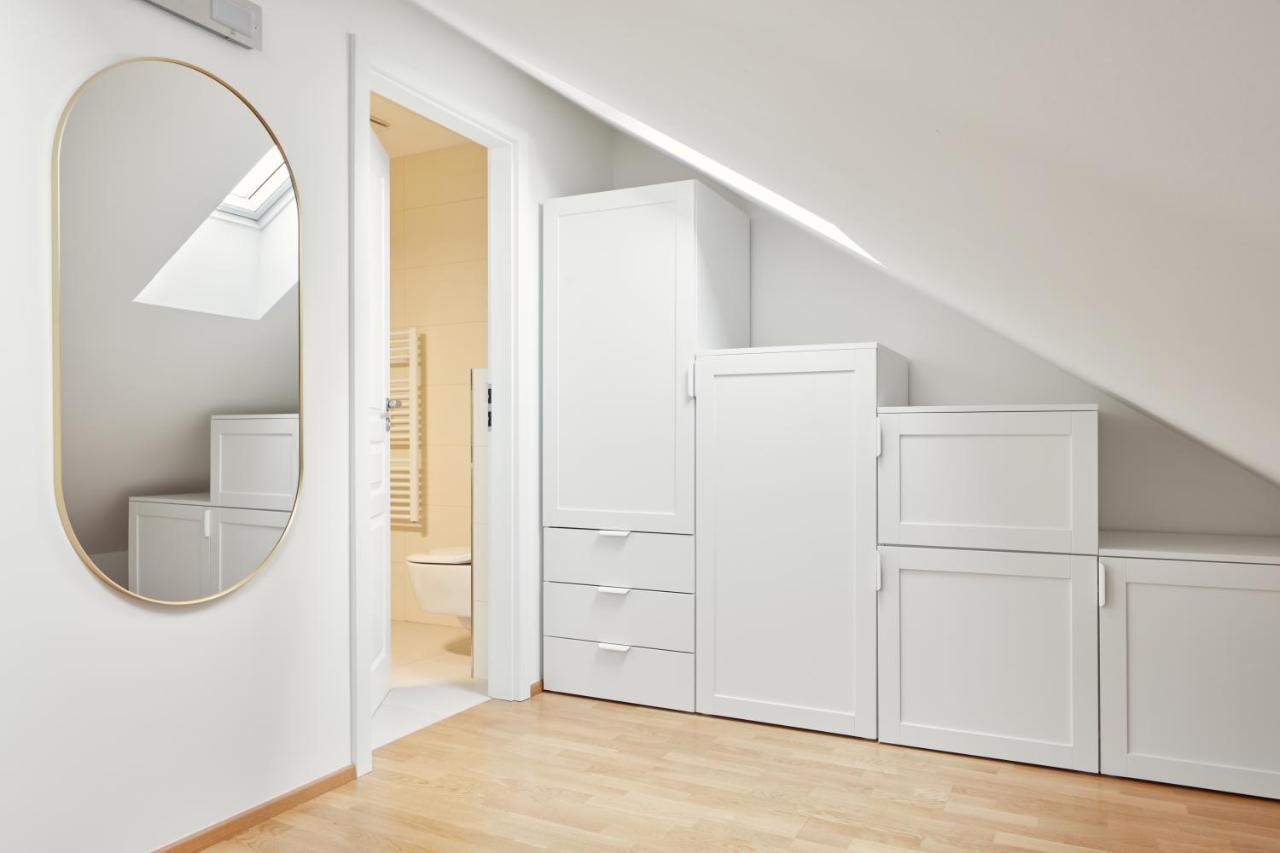 Bright Apartment In New Town By Prague Days Buitenkant foto