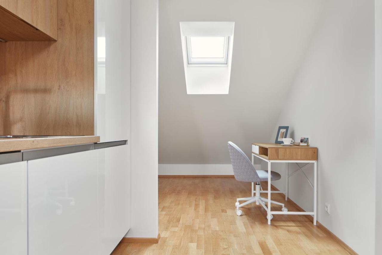 Bright Apartment In New Town By Prague Days Buitenkant foto